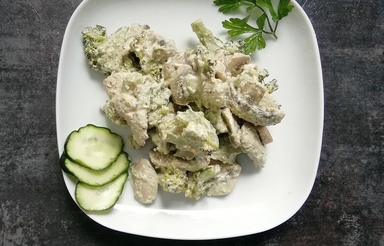 Broccoli and Champignon salad